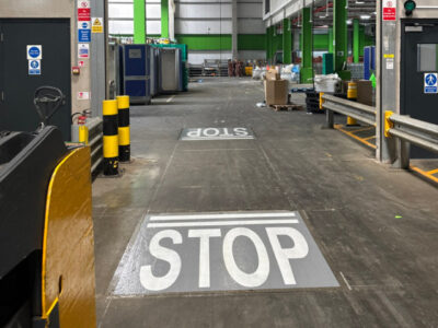 Stop line markings in Warehouse
