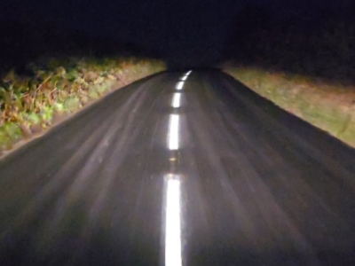 white single reflective line