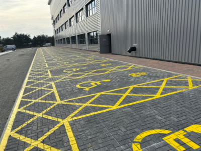 yellow disabled bay line marking